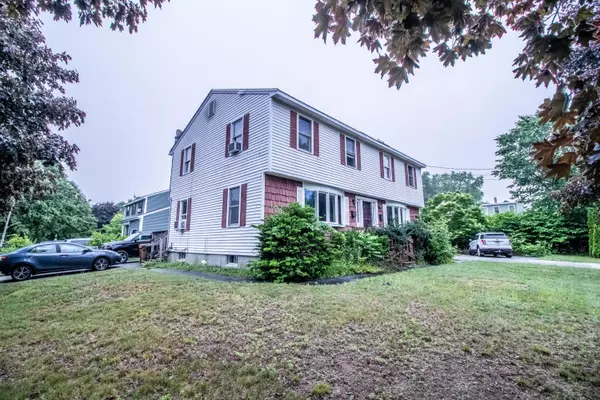 Saco, ME 04072,77 Maple ST #1