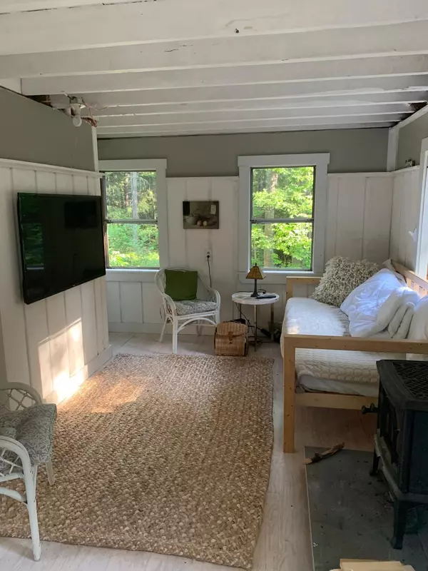 Naples, ME 04055,302 Chaplins Mill RD