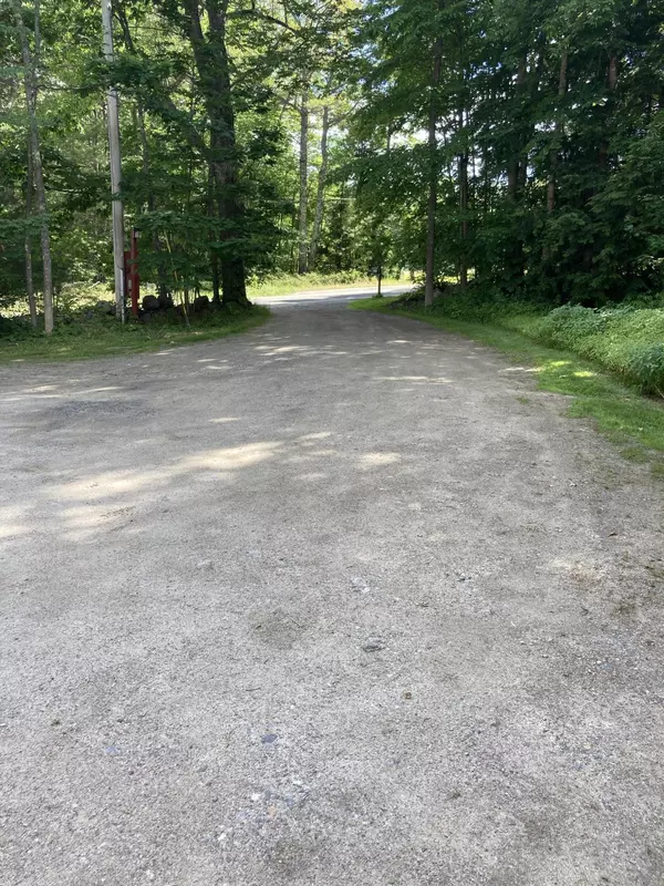 1355 High ST, West Gardiner, ME 04345