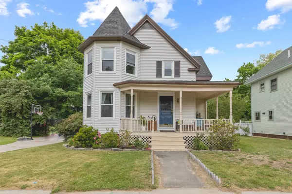 34 Columbia RD, Portland, ME 04103