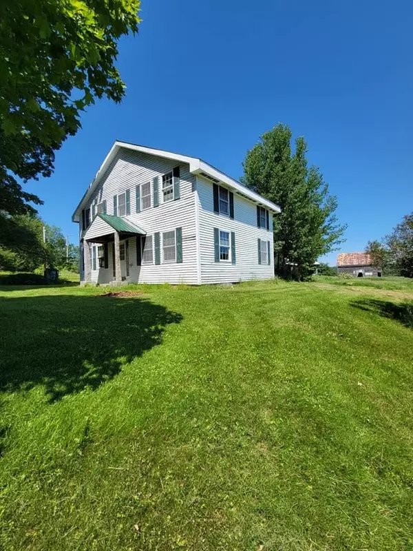 356 Notch RD, Skowhegan, ME 04976