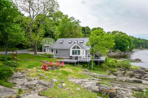 Hampden, ME 04444,83 Summer ST