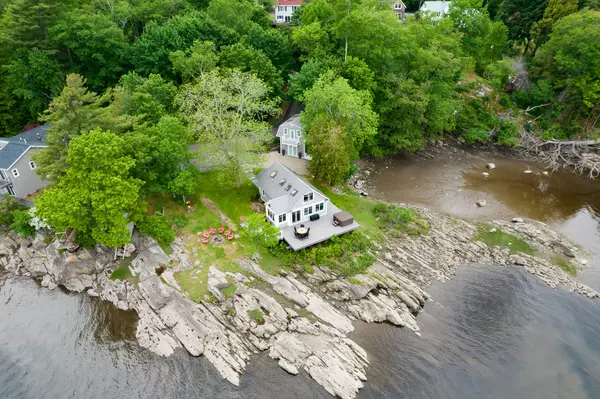 Hampden, ME 04444,83 Summer ST