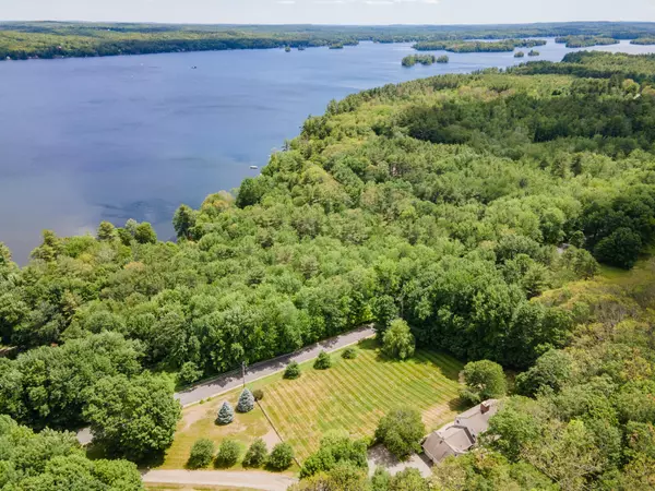 79 South RD, Winthrop, ME 04364