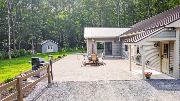 Sidney, ME 04330,28 Garrett WAY