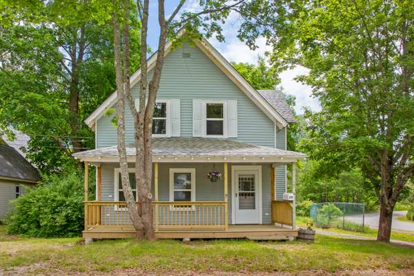 20 Sterling ST, Ellsworth, ME 04605