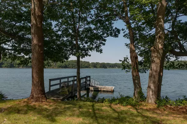 Kittery, ME 03904,24 Whippoorwill LN