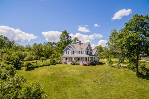 14 Banks TER, Searsport, ME 04974