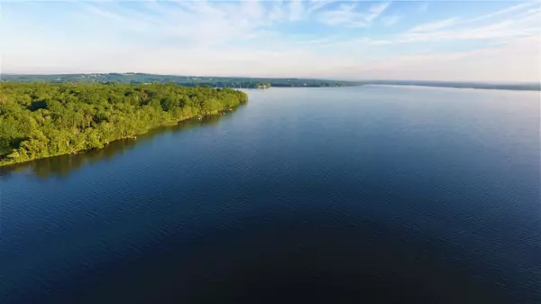 Newport, ME 04953,4 Noah's LNDG