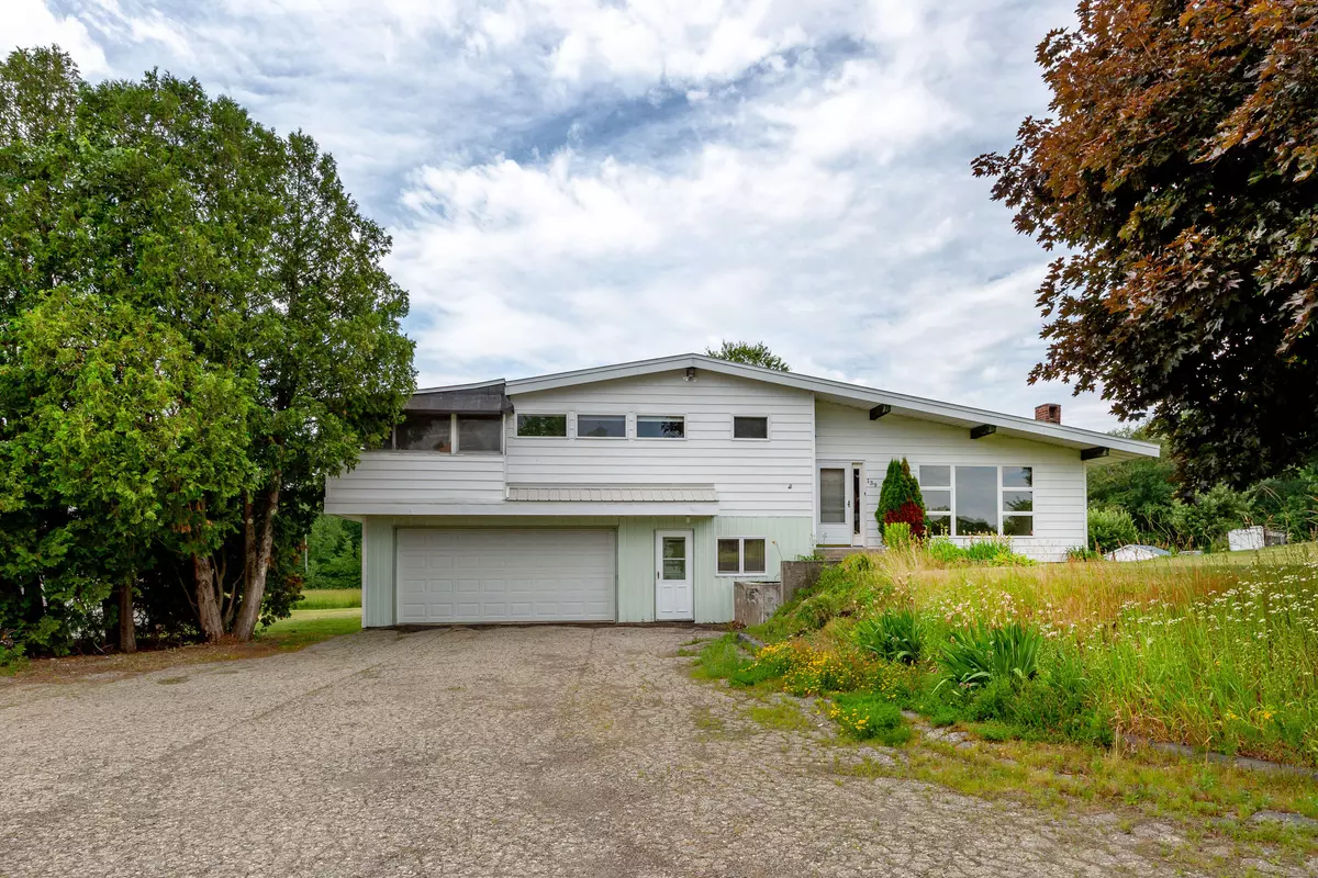 Pittston, ME 04345,139 Whitefield RD