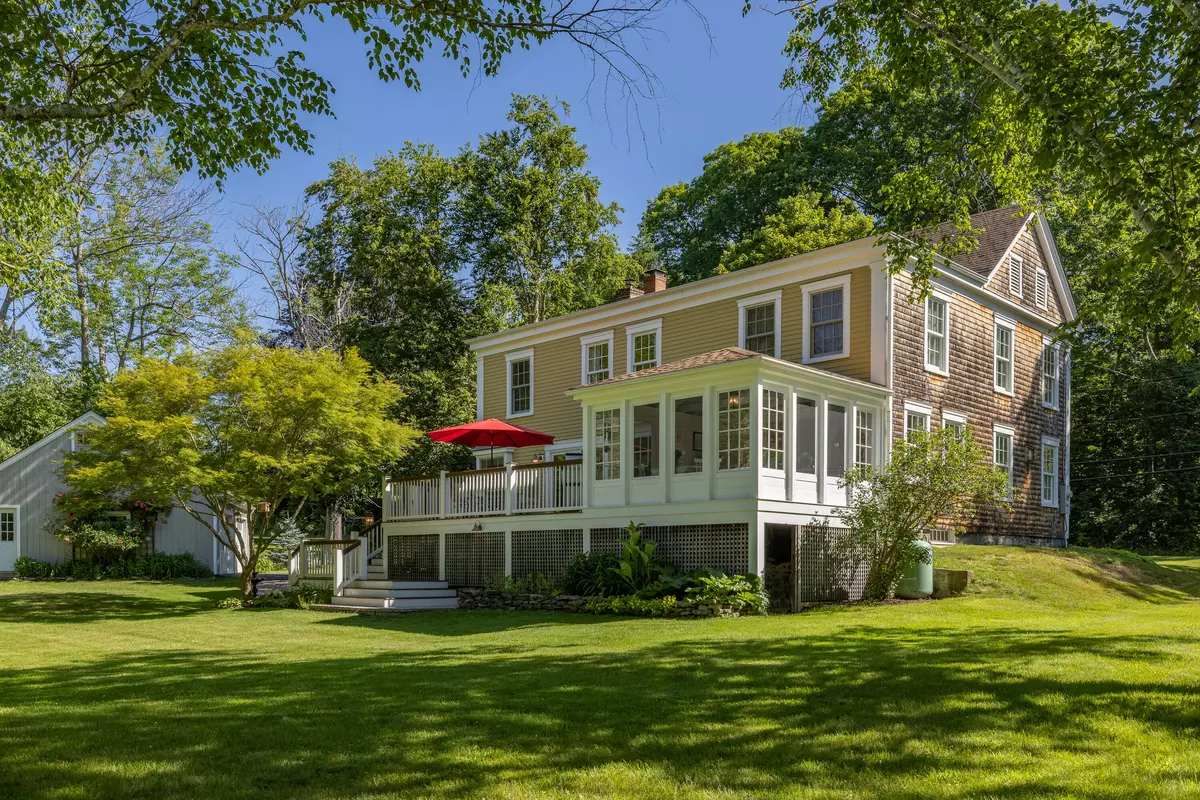 Kittery, ME 03904,89 Old Dennett RD