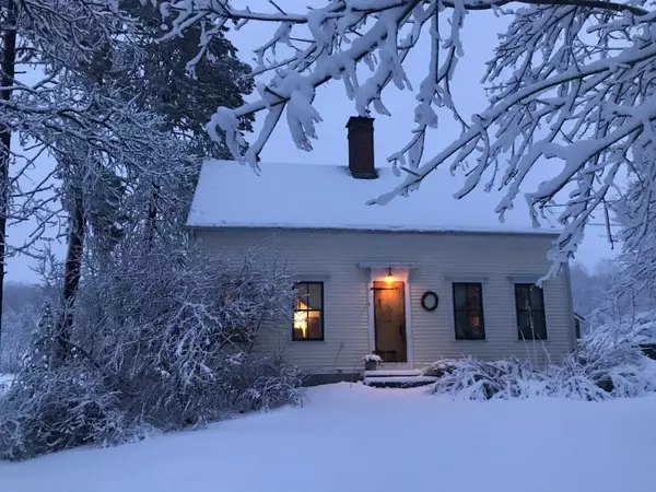 Warren, ME 04864,368 Oyster River RD