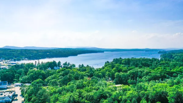 43 Brandy View TER, Naples, ME 04055