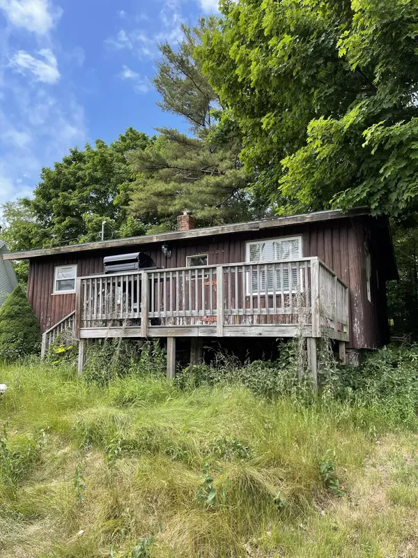 Boothbay Harbor, ME 04538,40 Bay ST