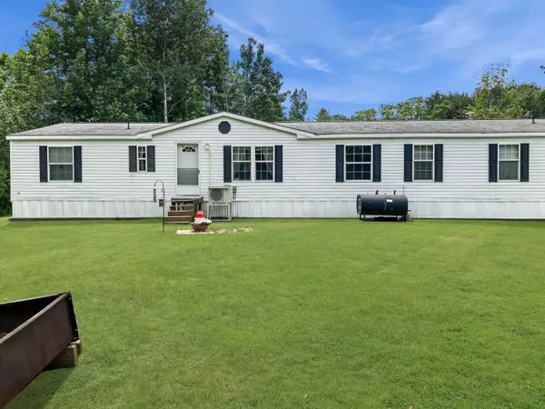 Hermon, ME 04401,543 Fuller RD