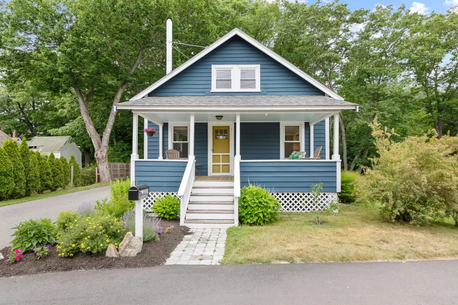 1 Charles CT, Brunswick, ME 04011