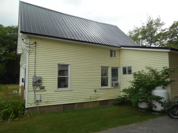 Old Town, ME 04468,65 Carroll ST