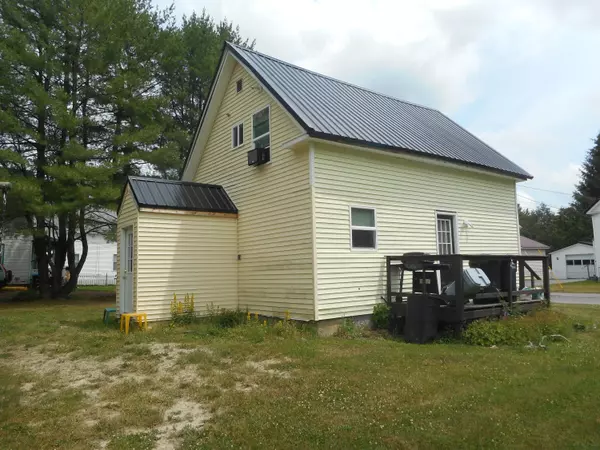 Old Town, ME 04468,65 Carroll ST