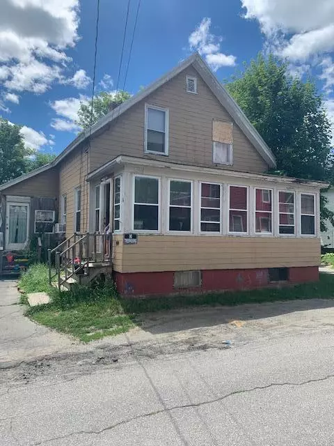 16 Halde ST, Waterville, ME 04901