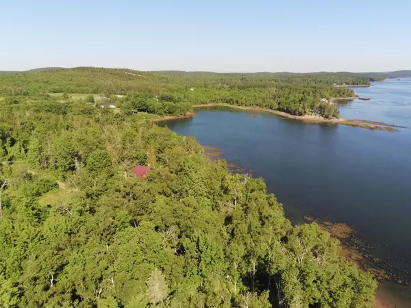 Robbinston, ME 04671,255 US Route 1