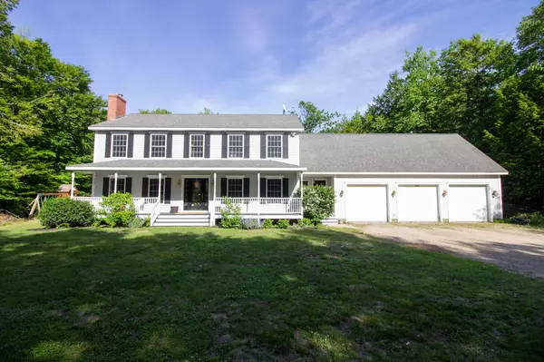 137 Vogel RD, Raymond, ME 04071