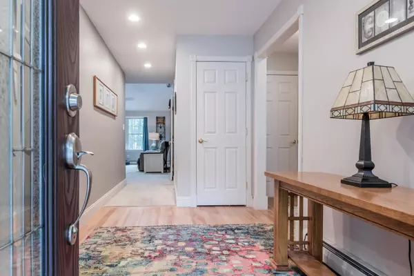 Portland, ME 04103,33 Ruby LN