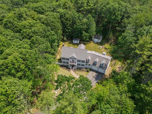 39 Cordeiro DR, Dover, NH 03820