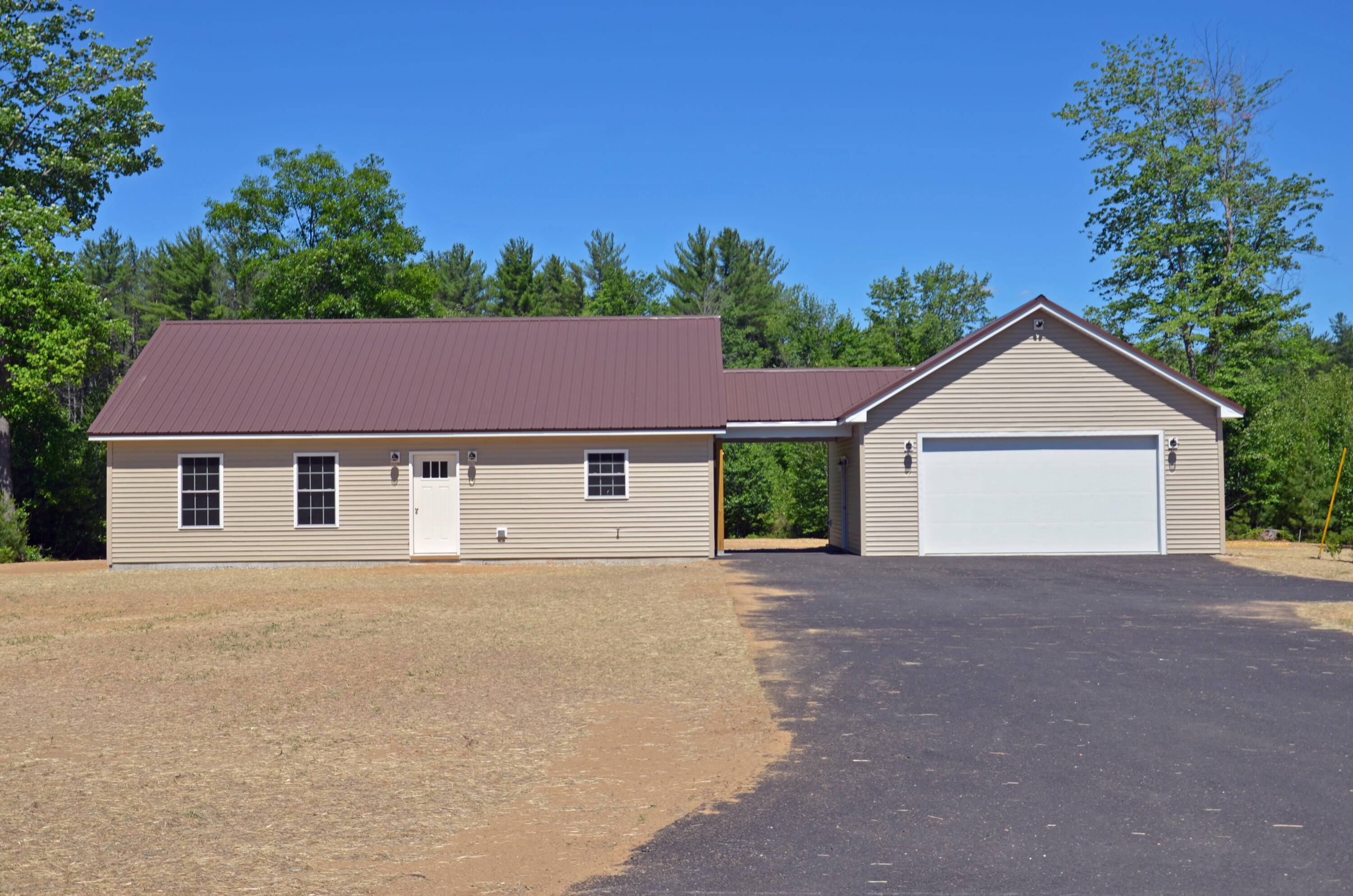 7 Silver WAY, Oxford, ME 04270