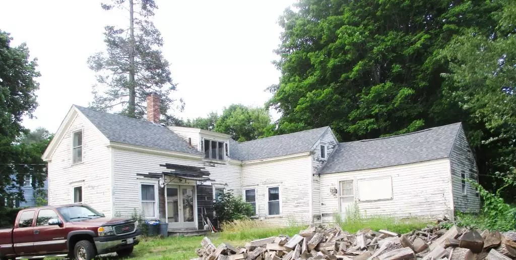 Winthrop, ME 04364,14 Town Hall LN