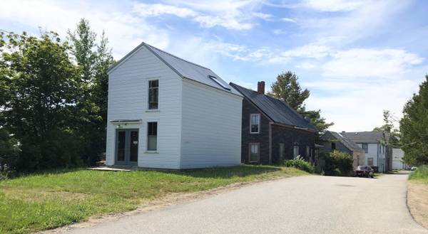 24 Boynton ST, Eastport, ME 04631