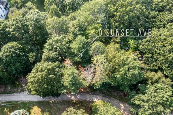 Portland, ME 04109,184 Sunset AVE