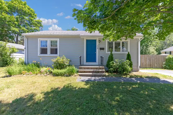 128 Belfort ST, Portland, ME 04103