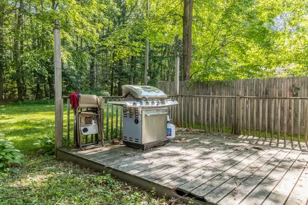 Portland, ME 04103,64 Woodlawn AVE