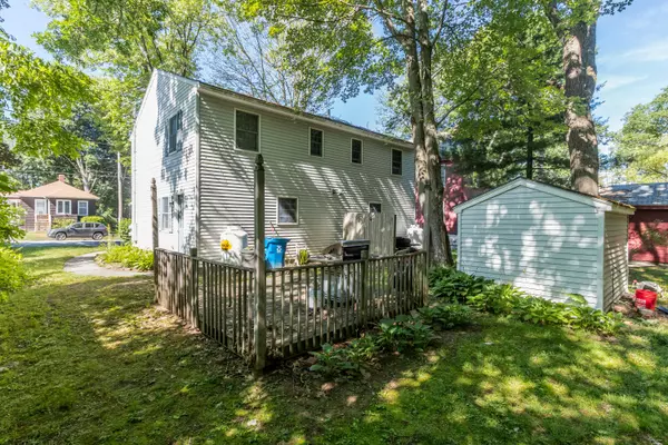 Portland, ME 04103,64 Woodlawn AVE