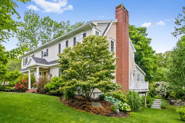 35 Pepperrell RD, Kittery, ME 03905