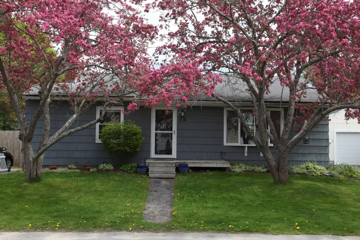 South Portland, ME 04106,72 Bonnybriar RD