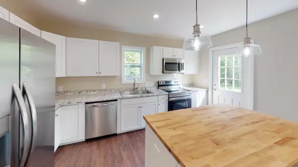 Frankfort, ME 04438,16 Oak Ridge DR