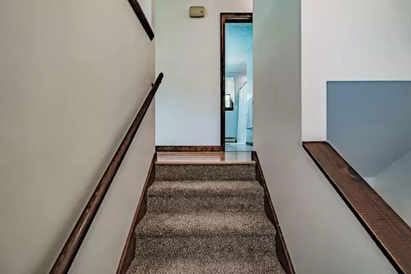 Topsham, ME 04086,4 Merganser LN