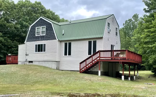 New Gloucester, ME 04260,44 Valerie LN