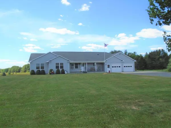 250 Town Farm RD, Sidney, ME 04330