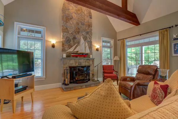 Ogunquit, ME 03907,16 Vinton RD