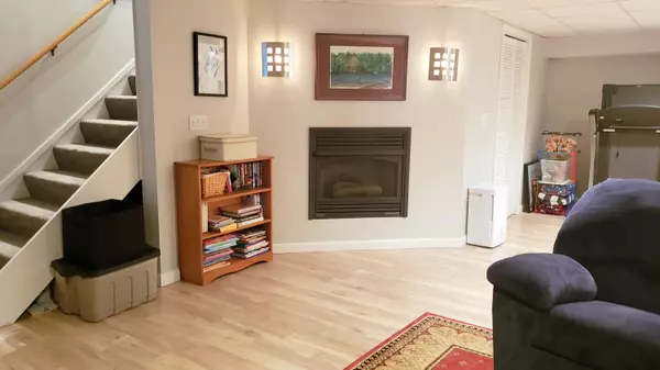 Waterville, ME 04901,2 Lincoln Woods LN #2