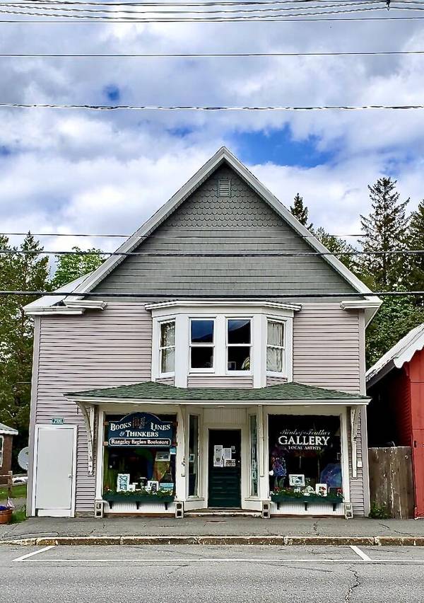 Rangeley, ME 04970,2513 Main ST