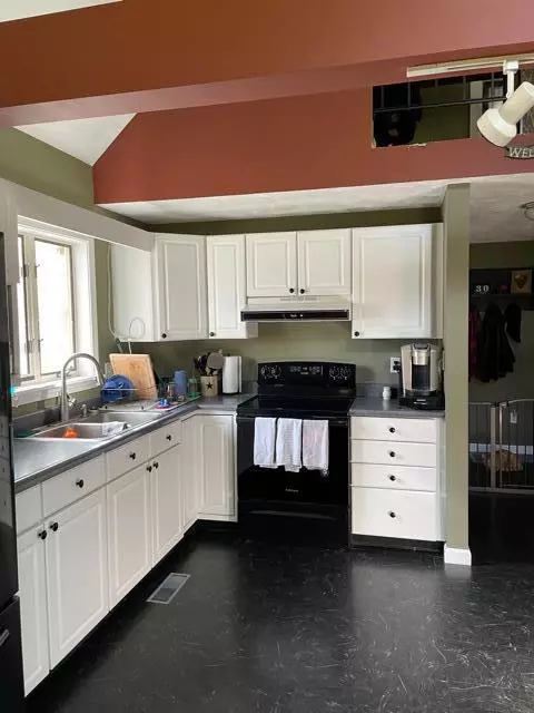 Norridgewock, ME 04957,577 Ward Hill RD