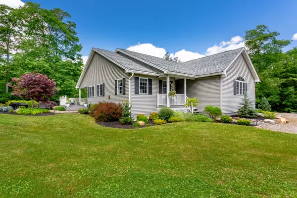 101 Arboretum Park DR, Warren, ME 04864