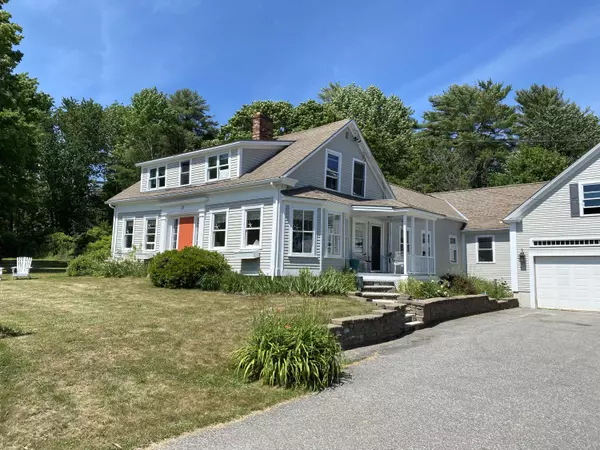 13 Augusta RD, Jefferson, ME 04348