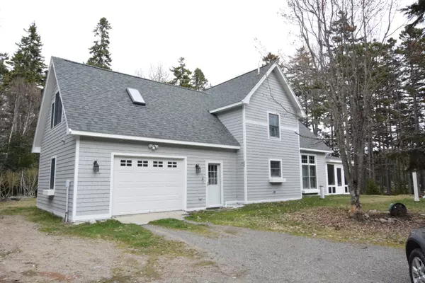 36 Peaceful WAY, Milbridge, ME 04658