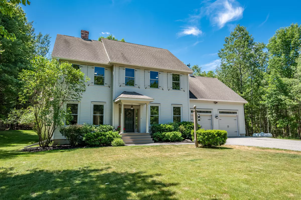 Pittston, ME 04345,40 Country LN