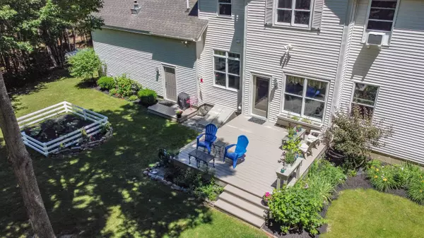 Pittston, ME 04345,40 Country LN