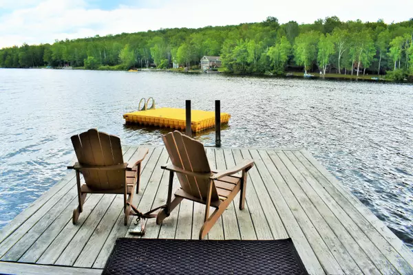 Saint Albans, ME 04971,18 Birch Island IS